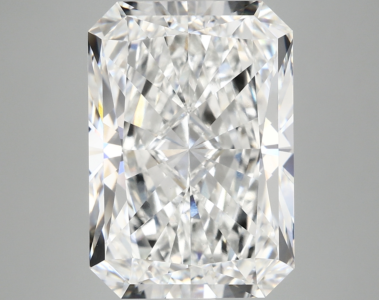 10.21 CT Radiant Diamond