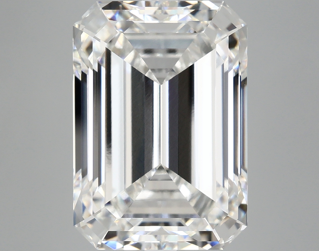 10.40 CT Emerald Diamond