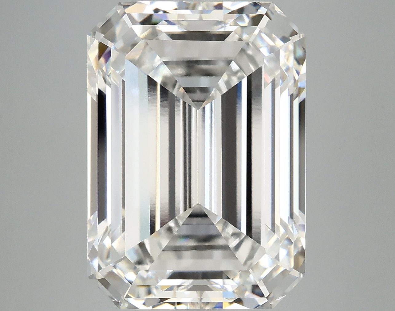 10.15 CT Emerald Diamond