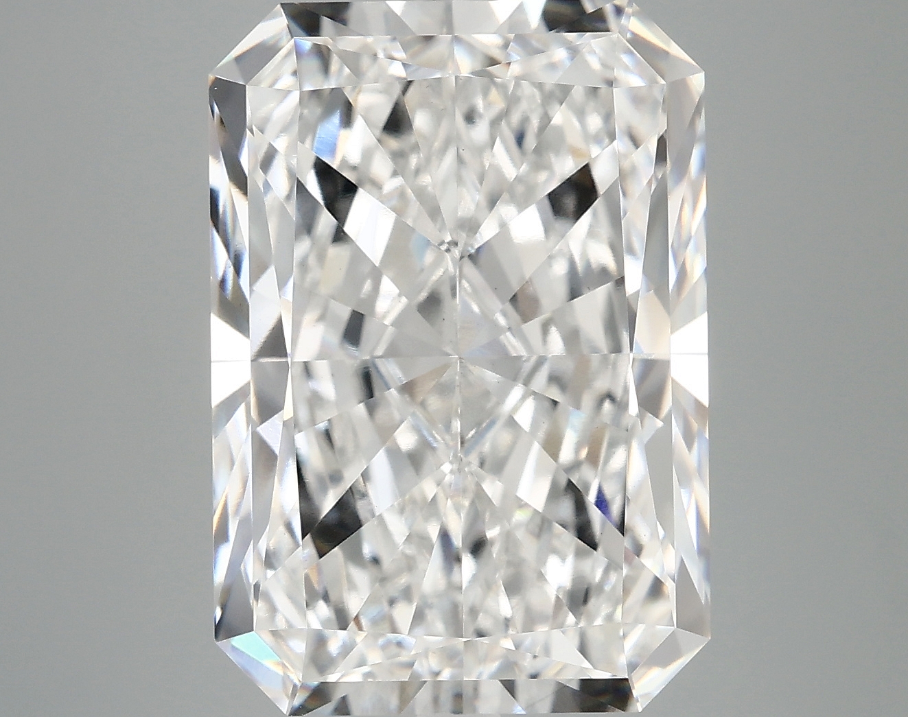 10.42 CT Radiant Diamond
