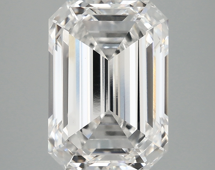 4.07 CT Emerald Diamond