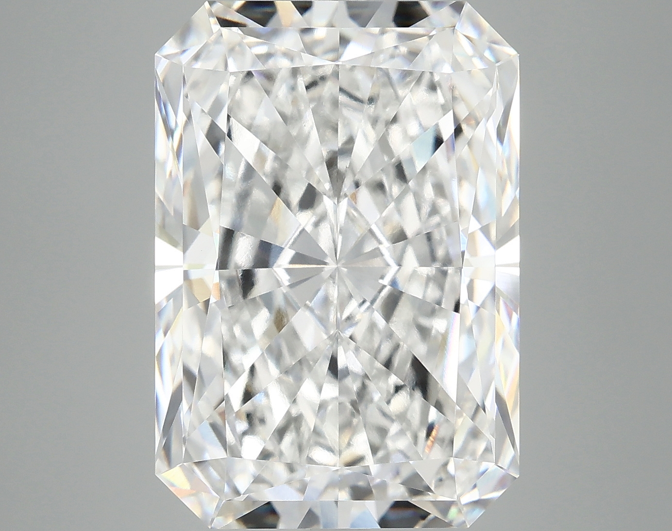 10.17 CT Radiant Diamond