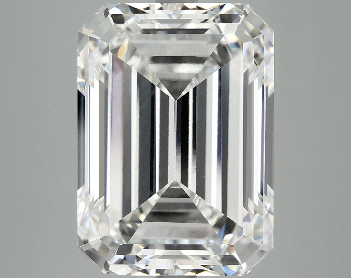 8.20 CT Emerald Diamond