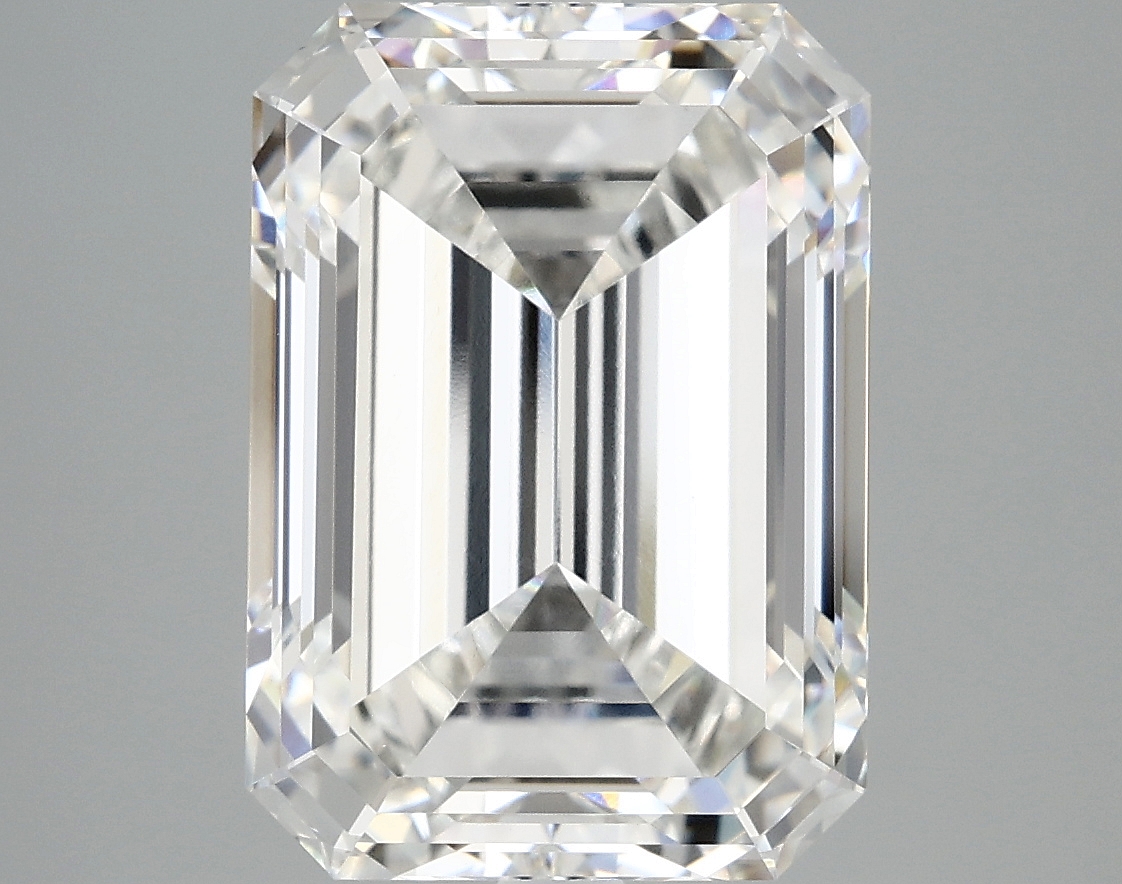 7.13 CT Emerald Diamond