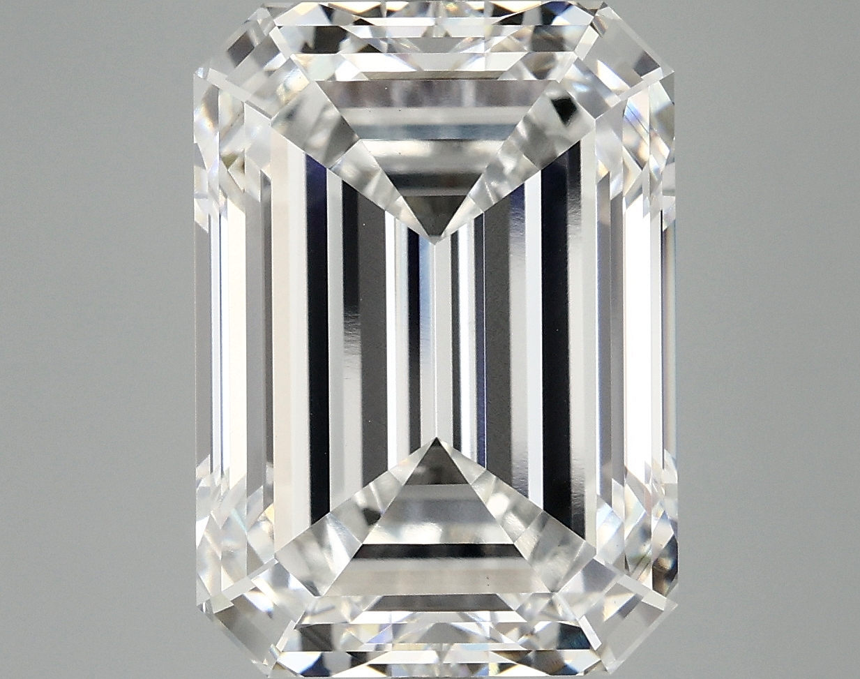 10.46 CT Emerald Diamond