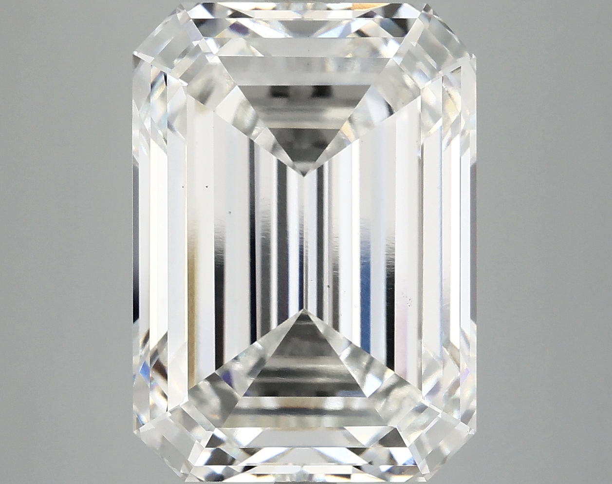 10.71 CT Emerald Diamond