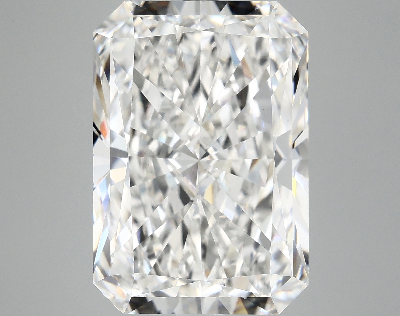 11.07 CT Radiant Diamond