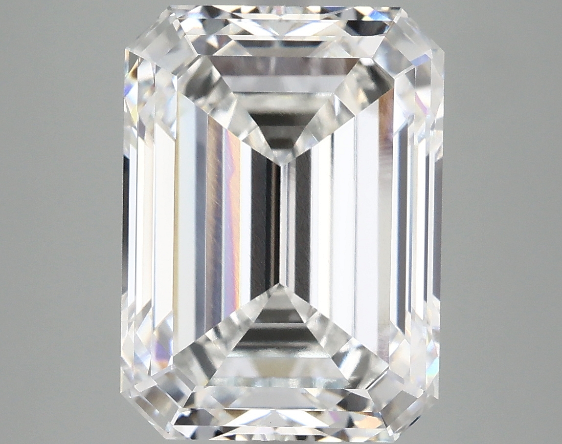 8.42 CT Emerald Diamond
