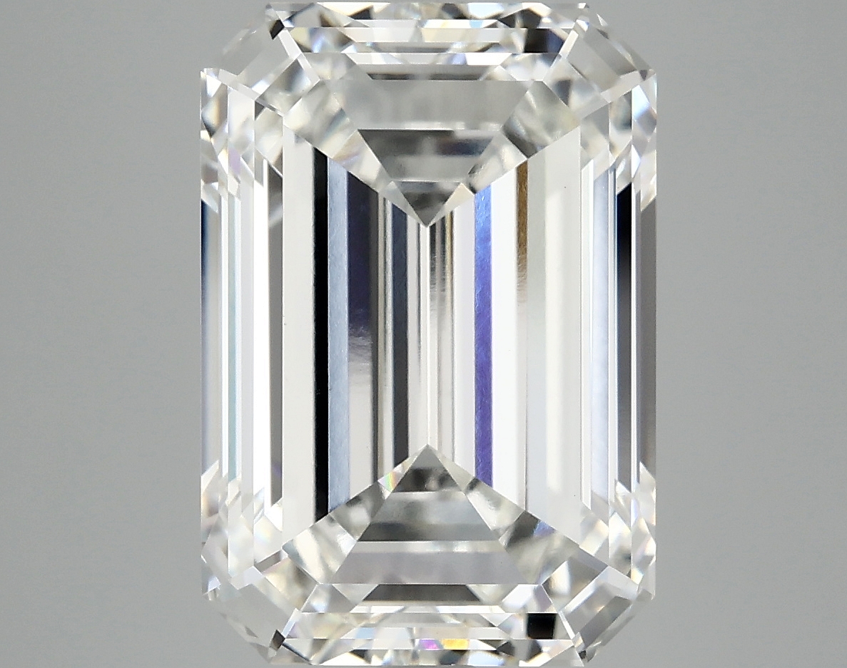 8.18 CT Emerald Diamond