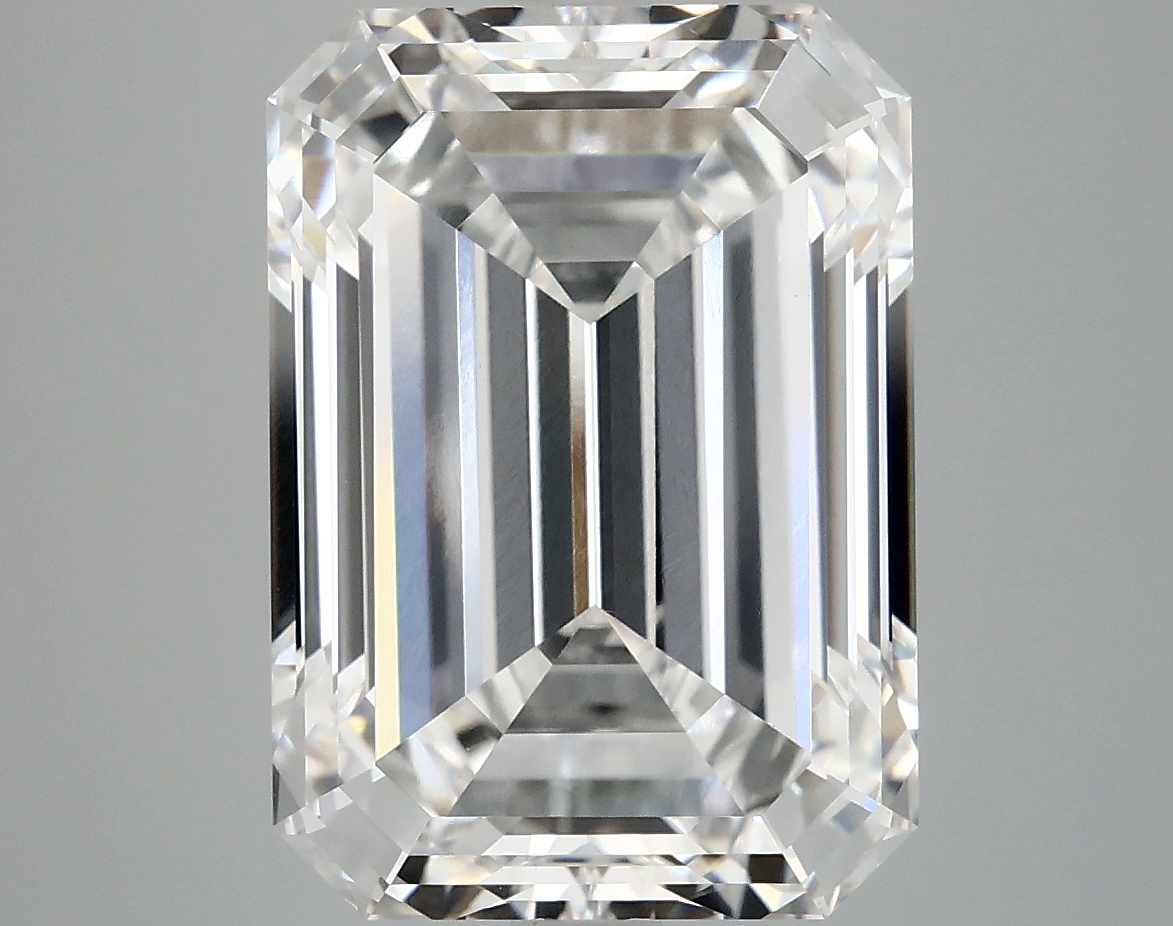 8.48 CT Emerald Diamond