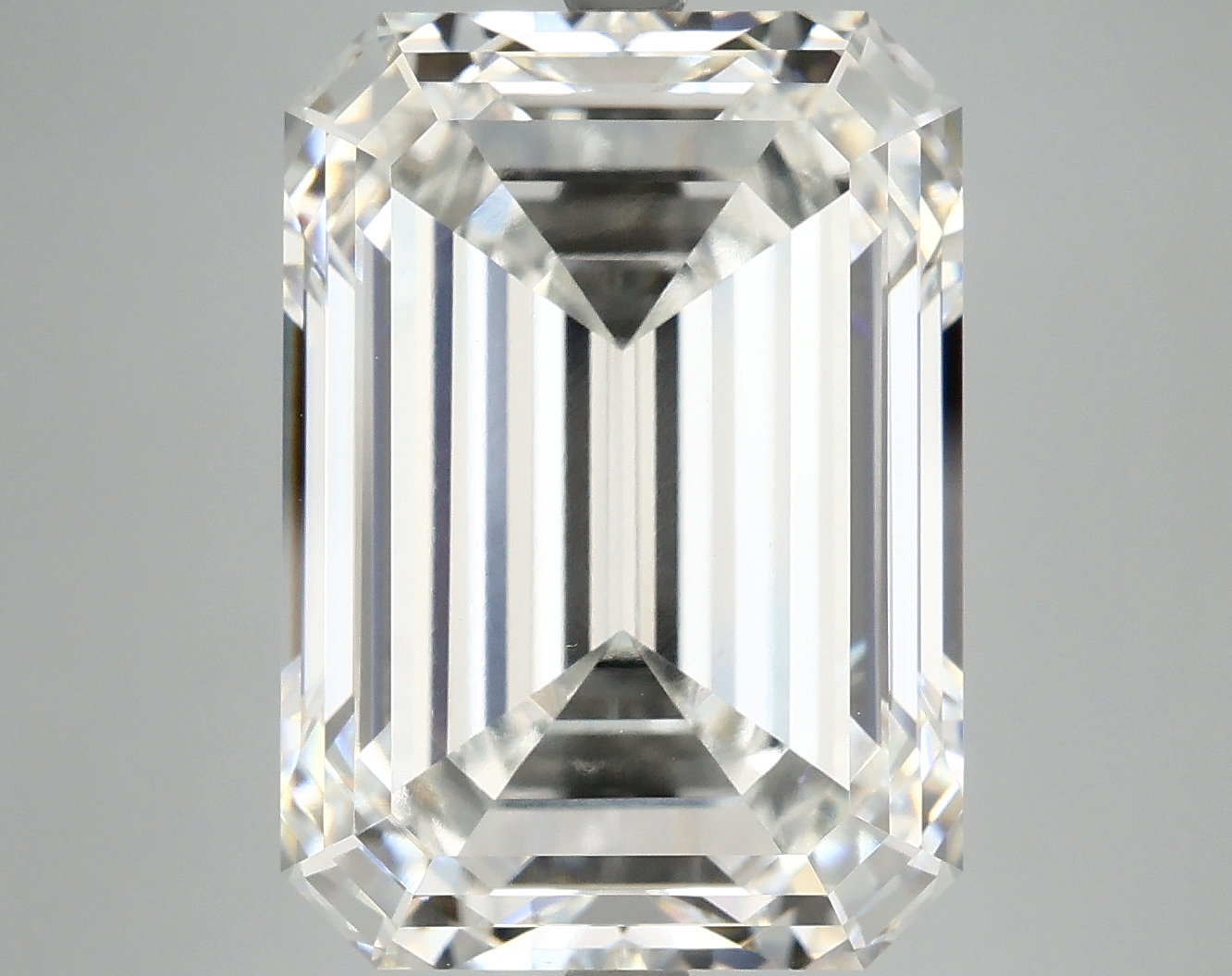 12.10 CT Emerald Diamond