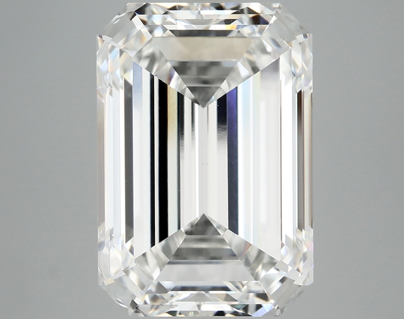 10.31 CT Emerald Diamond