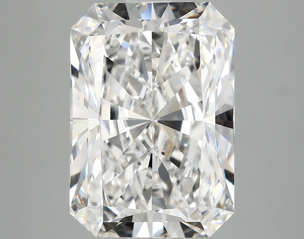 4.86 CT Radiant Diamond