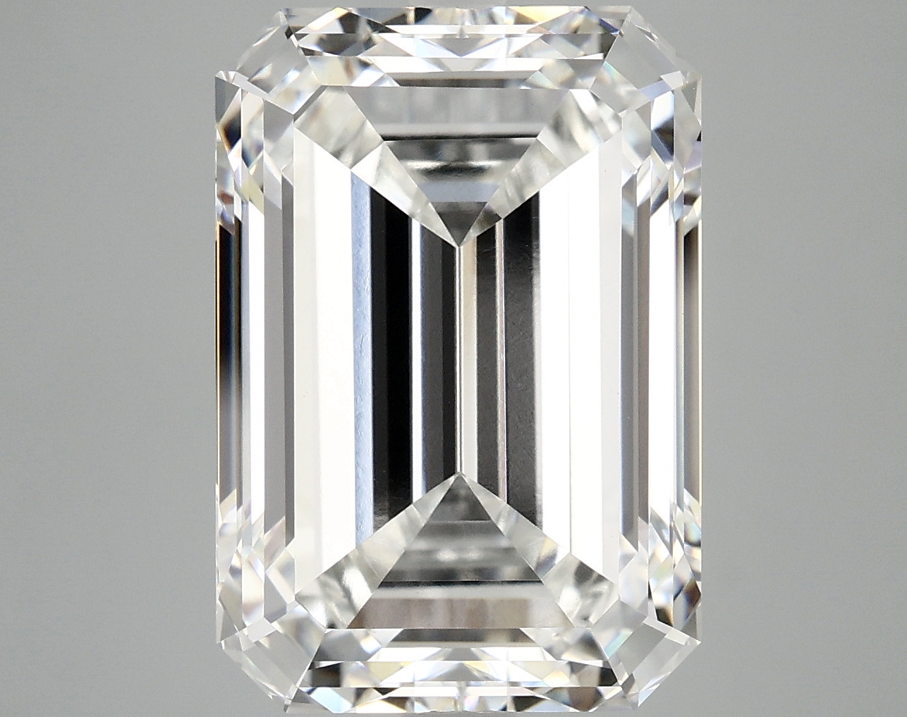 10.20 CT Emerald Diamond