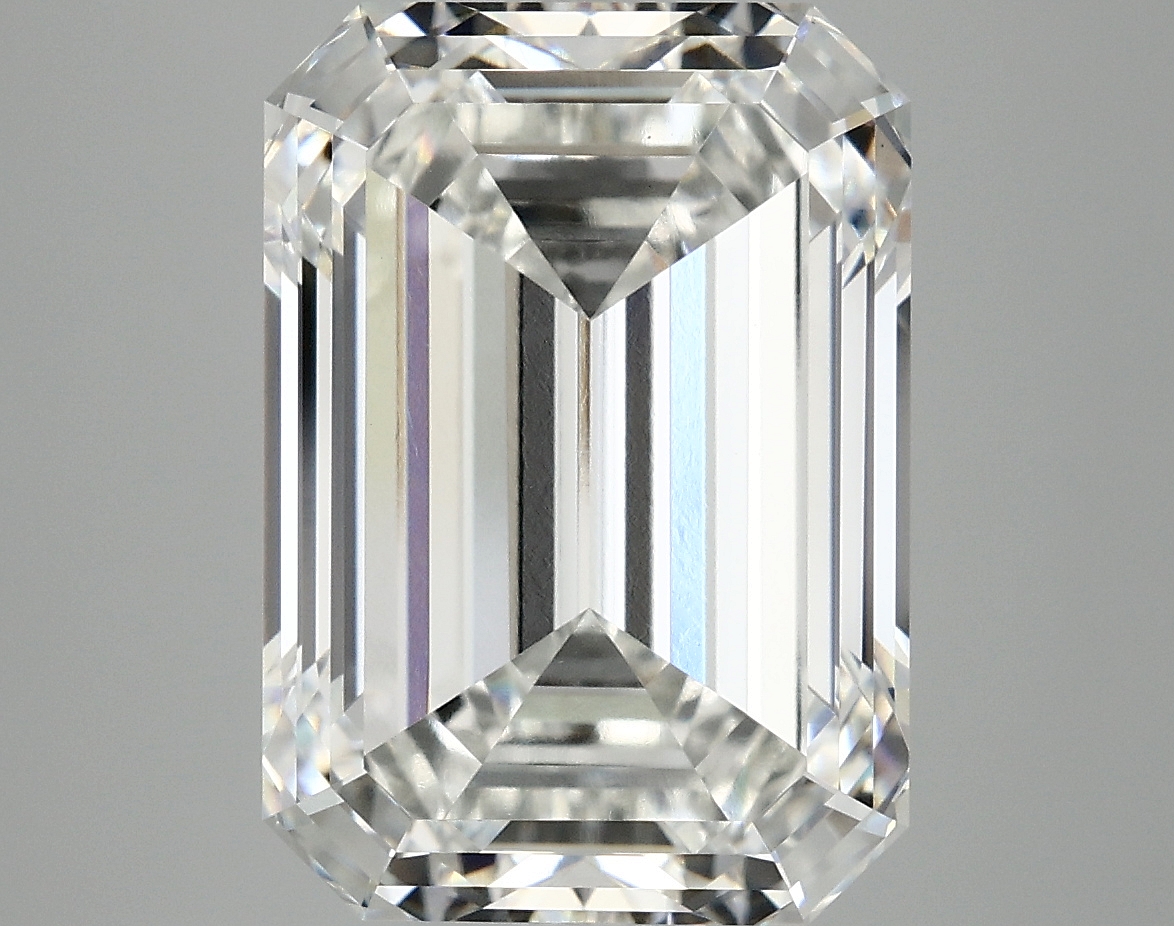 8.56 CT Emerald Diamond