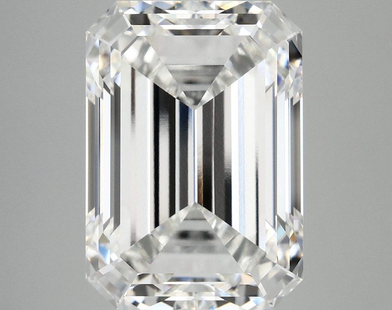 10.38 CT Emerald Diamond