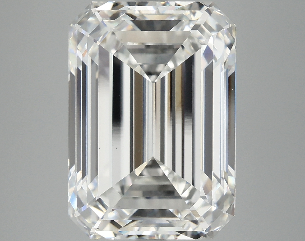 10.40 CT Emerald Diamond