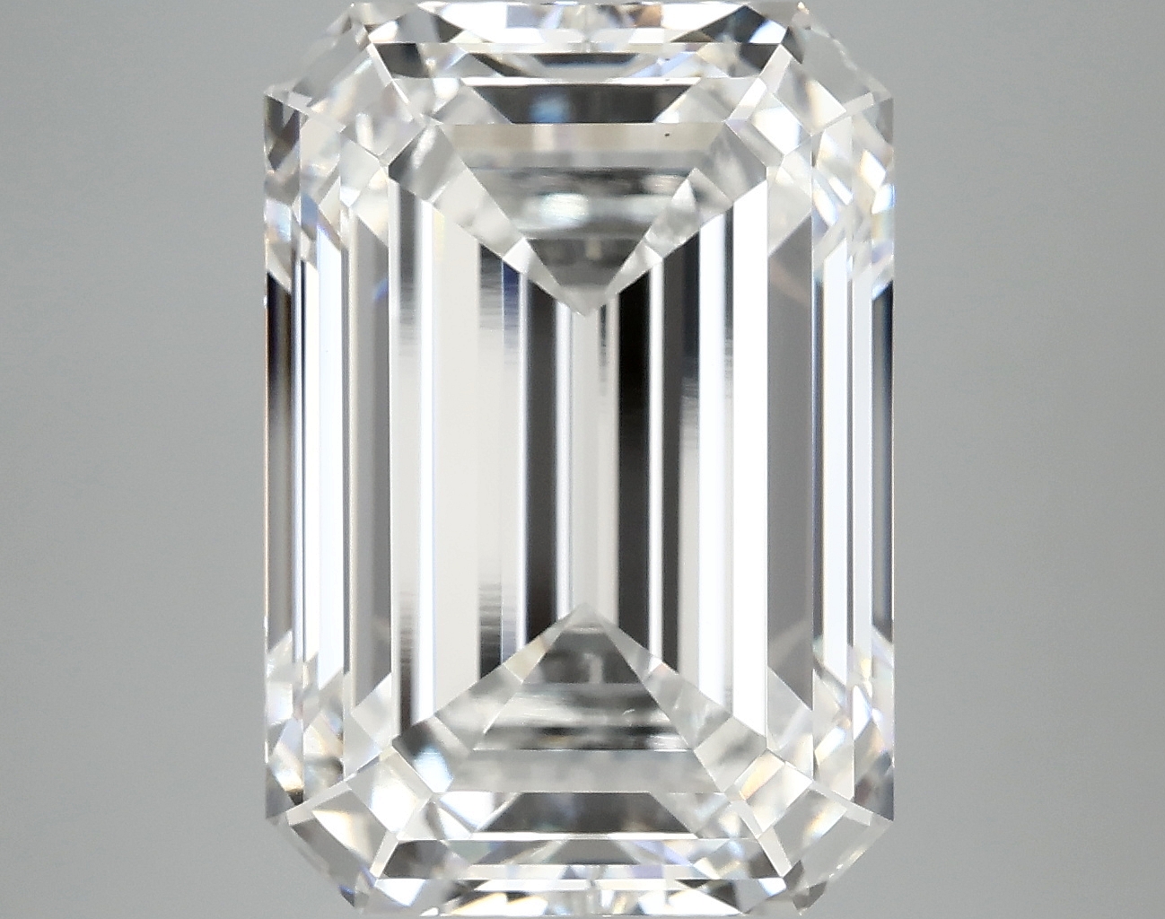 10.56 CT Emerald Diamond