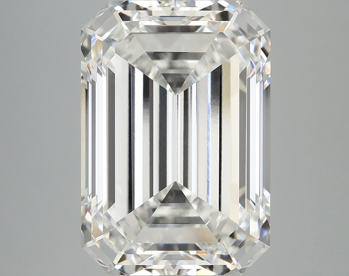 8.26 CT Emerald Diamond