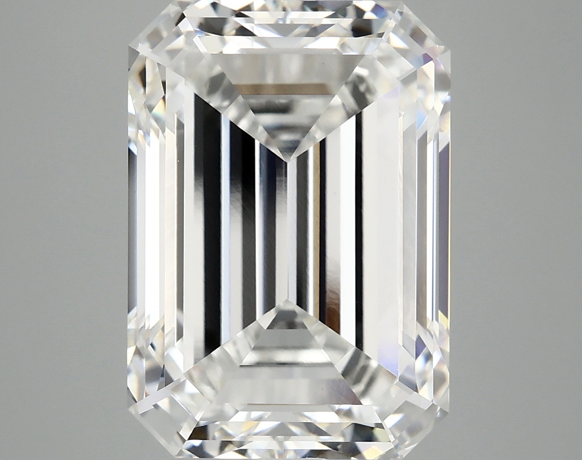 8.18 CT Emerald Diamond