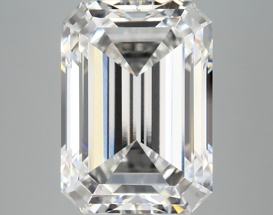 8.32 CT Emerald Diamond