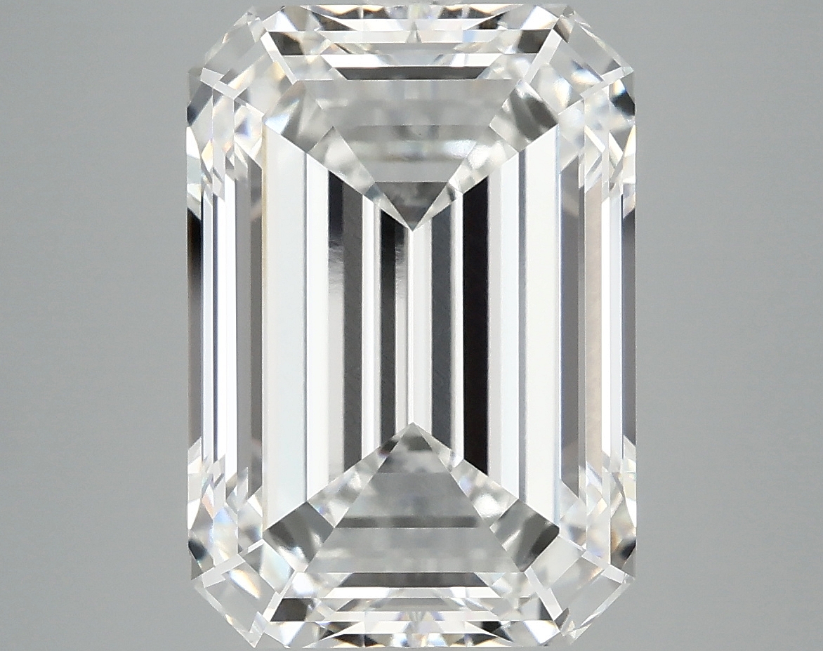 8.24 CT Emerald Diamond