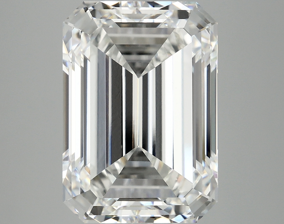 8.27 CT Emerald Diamond