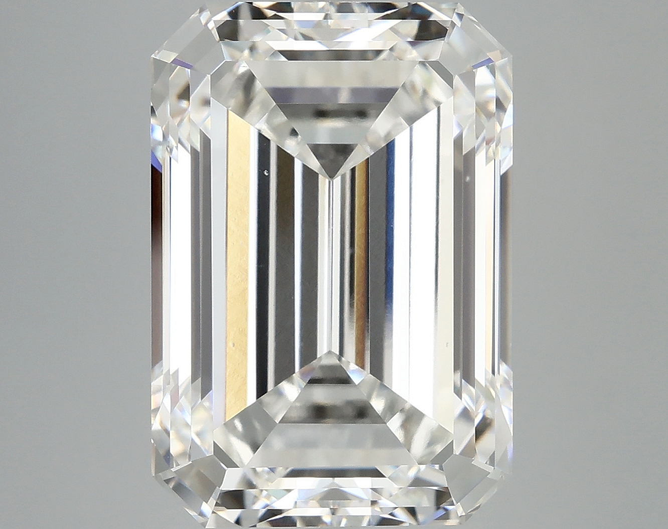 12.13 CT Emerald Diamond