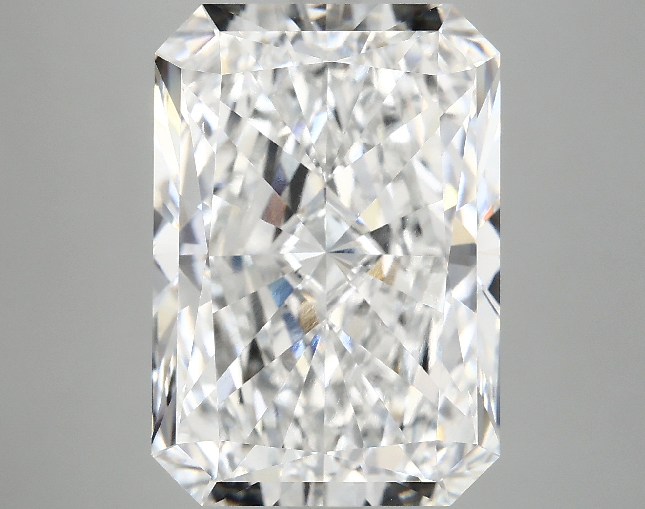 10.06 CT Radiant Diamond