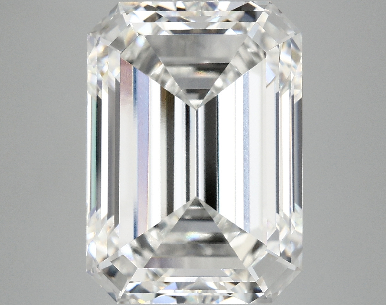 10.64 CT Emerald Diamond