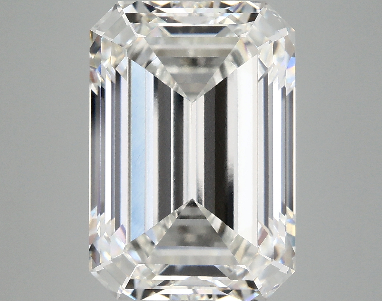 10.44 CT Emerald Diamond