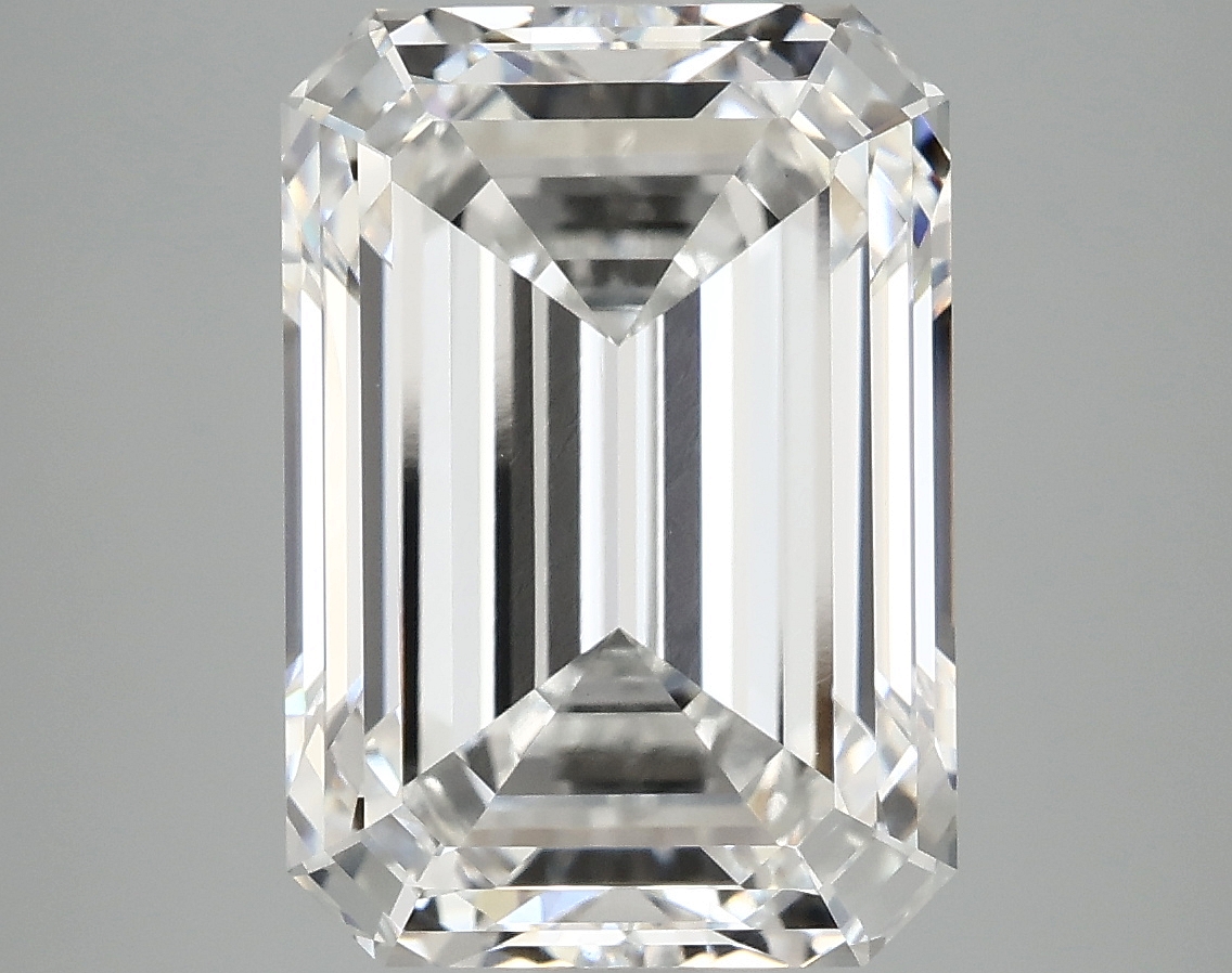 7.17 CT Emerald Diamond