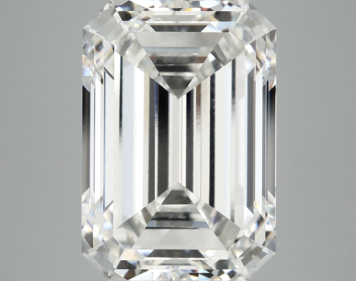 8.07 CT Emerald Diamond