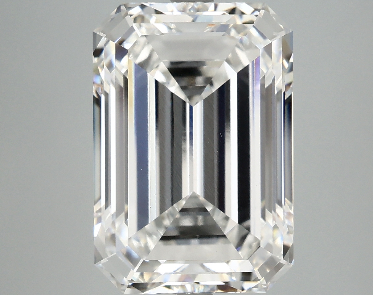 8.34 CT Emerald Diamond