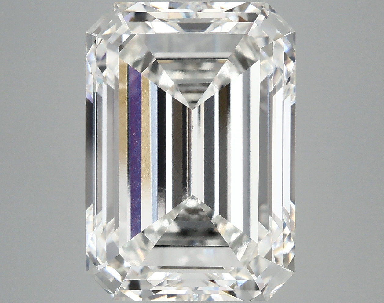 10.06 CT Emerald Diamond