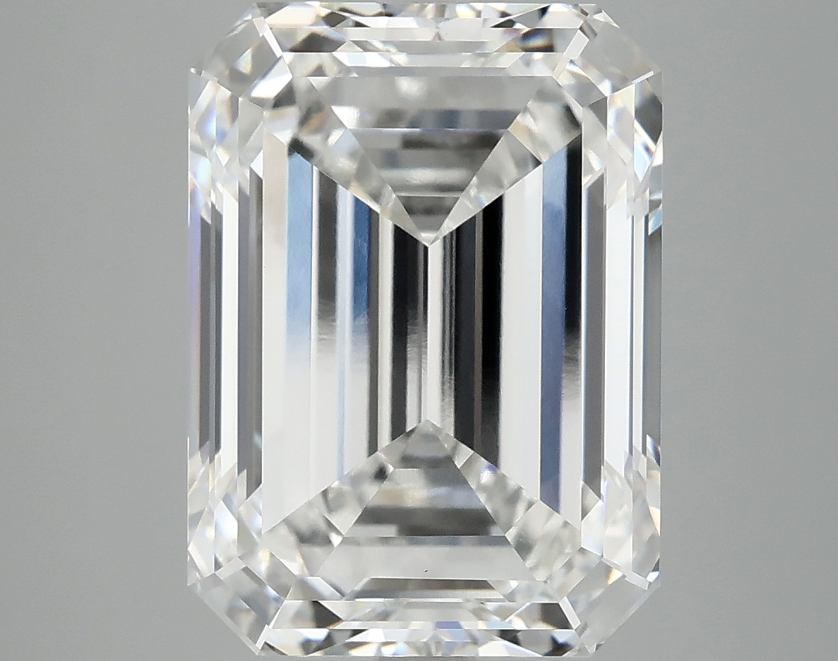 8.11 CT Emerald Diamond