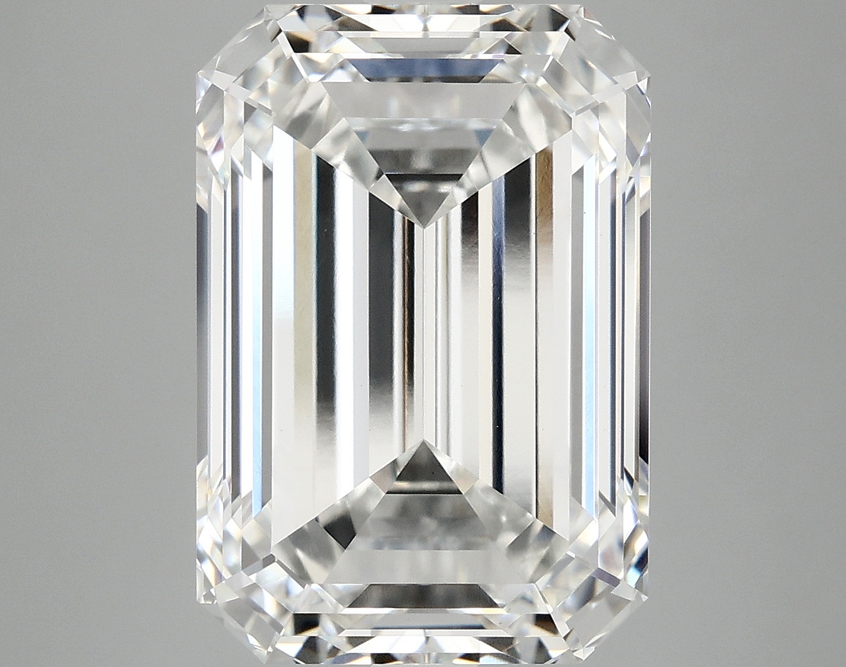 8.40 CT Emerald Diamond