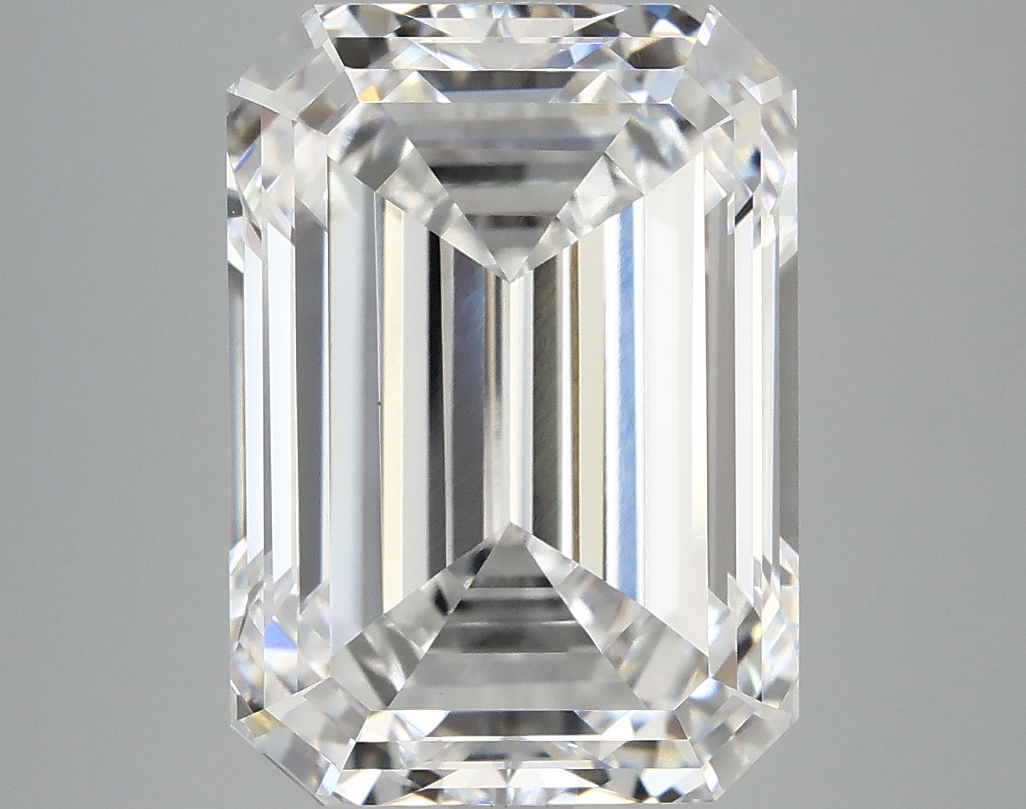 8.42 CT Emerald Diamond