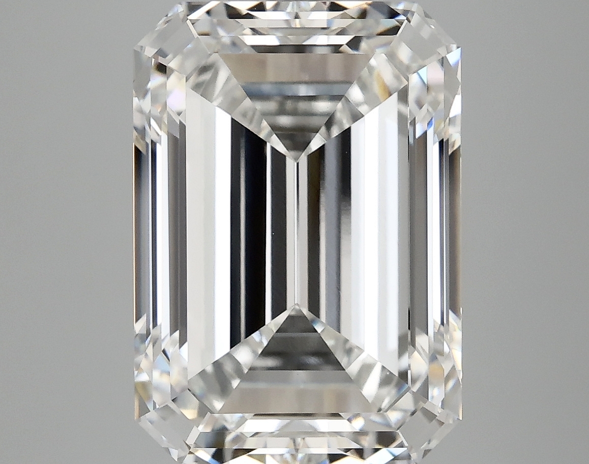 8.43 CT Emerald Diamond