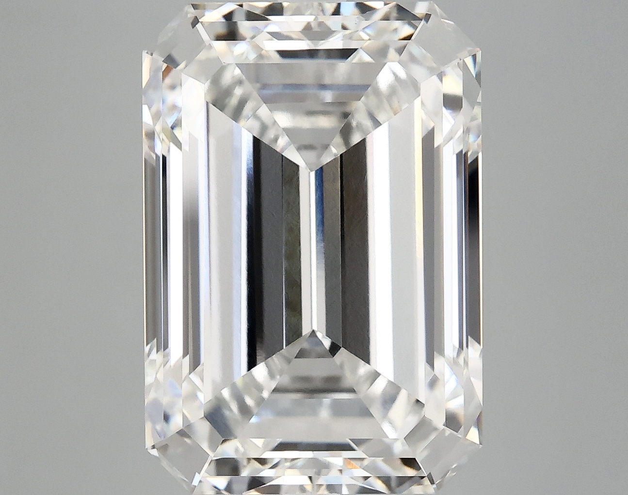 10.11 CT Emerald Diamond