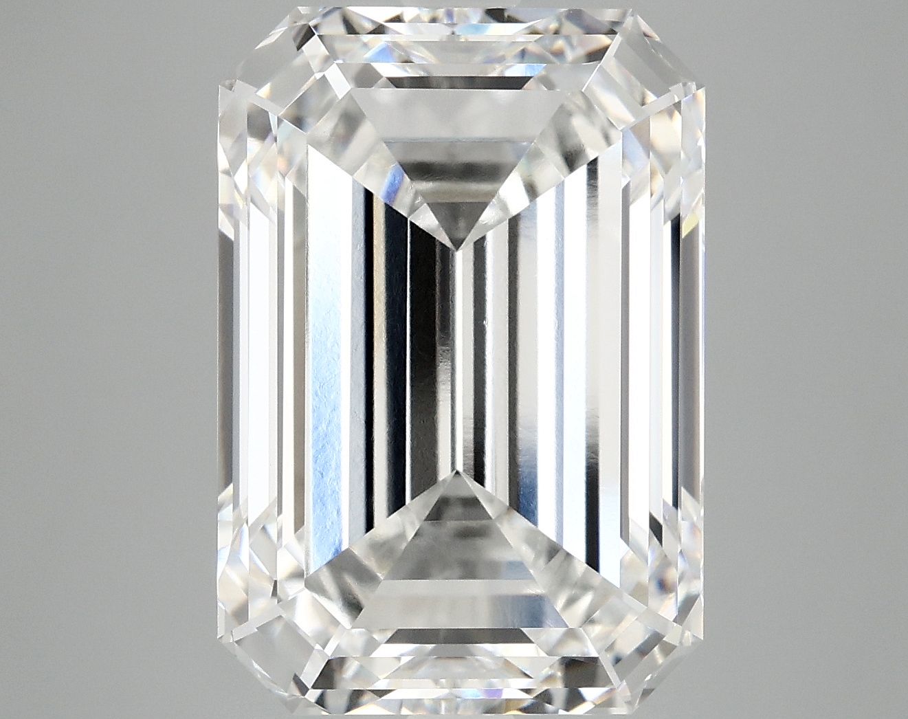 10.69 CT Emerald Diamond