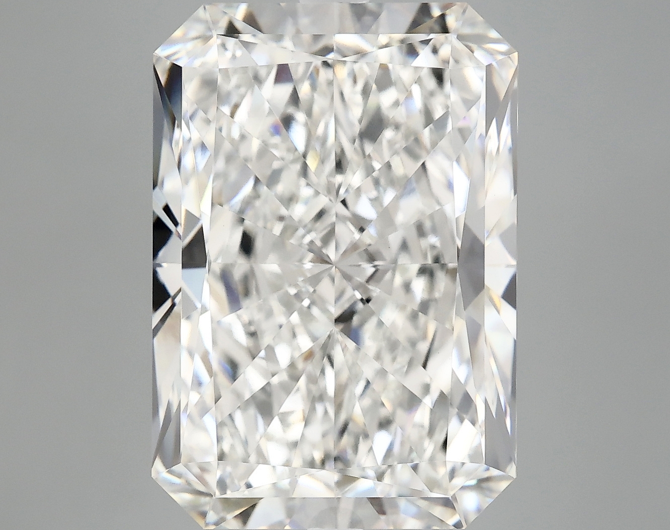 10.22 CT Radiant Diamond