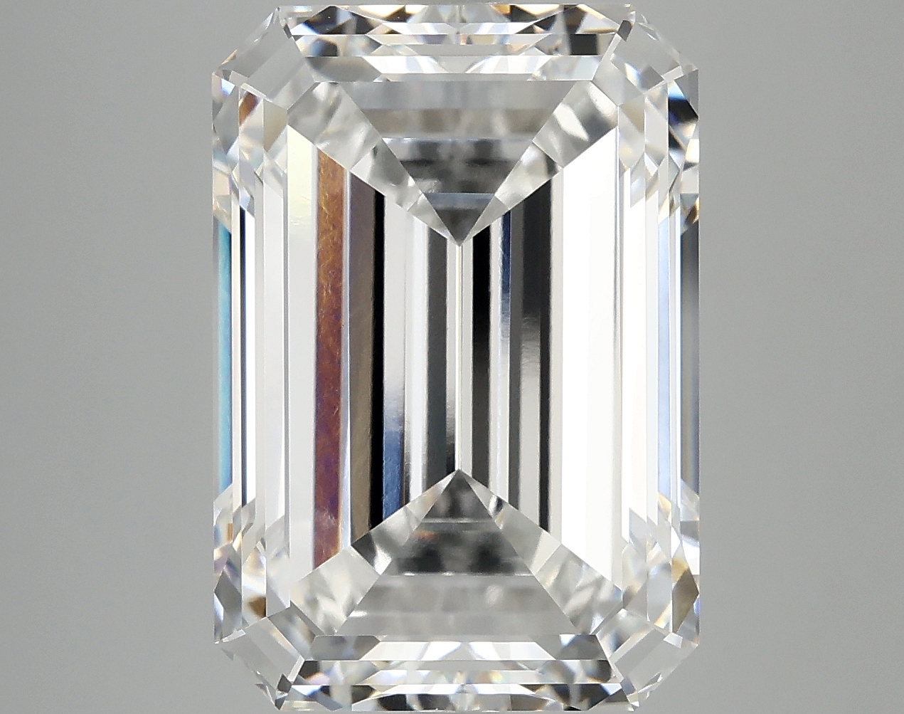 10.09 CT Emerald Diamond