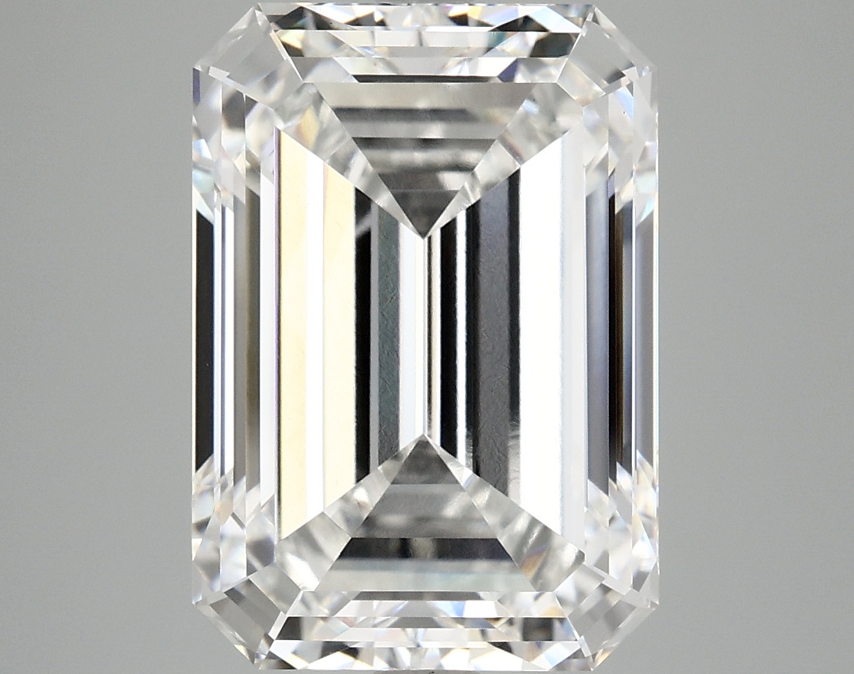 9.04 CT Emerald Diamond