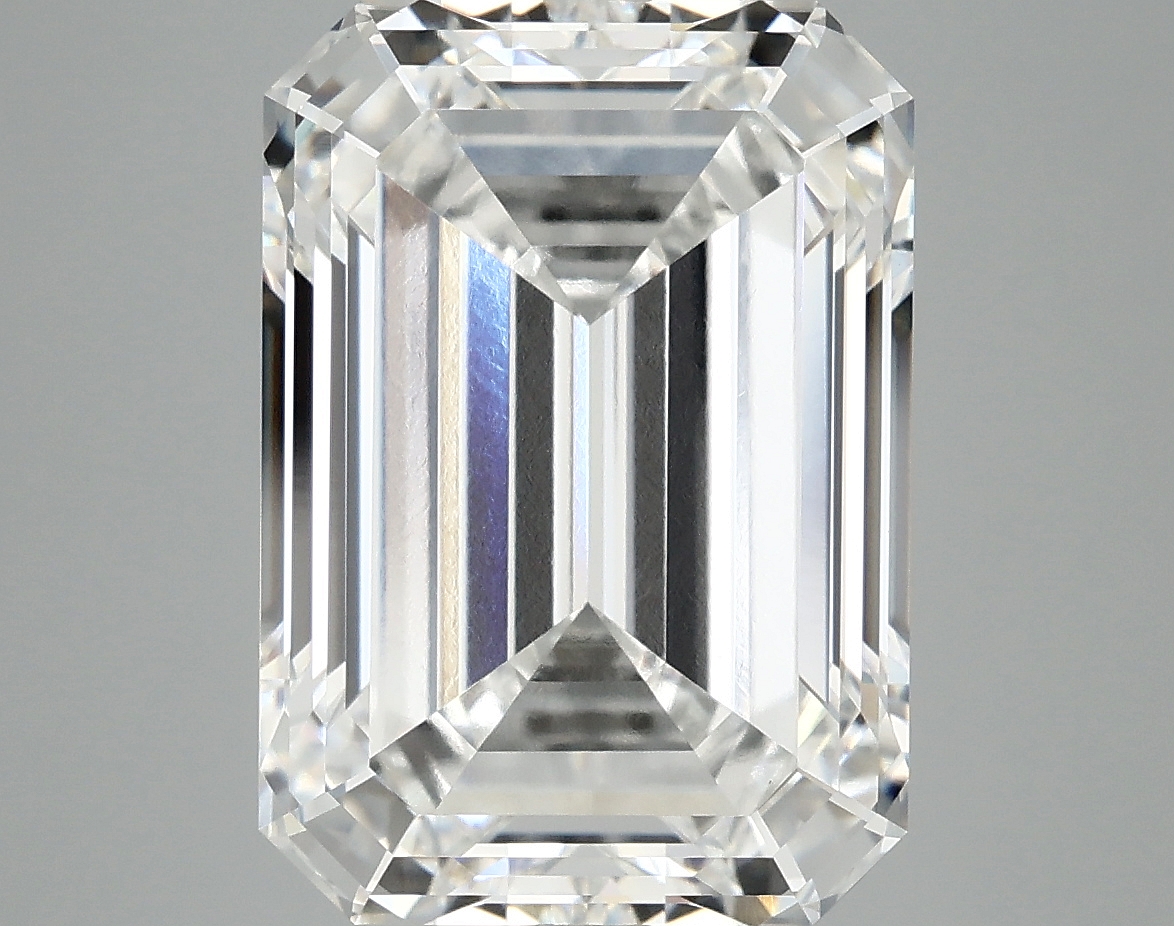 8.37 CT Emerald Diamond