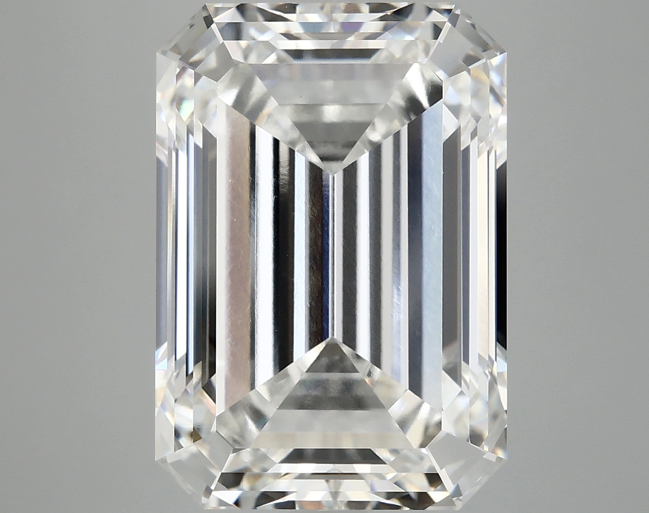 10.69 CT Emerald Diamond