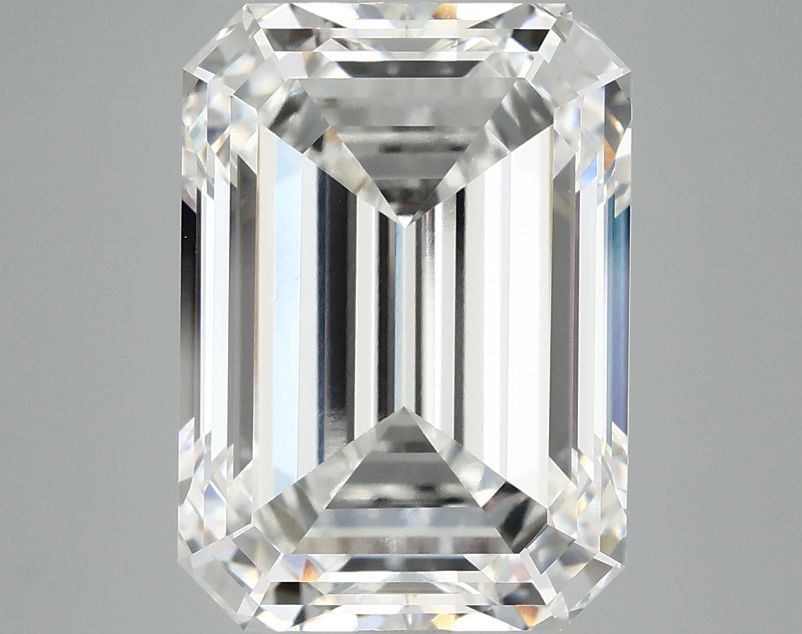 8.32 CT Emerald Diamond