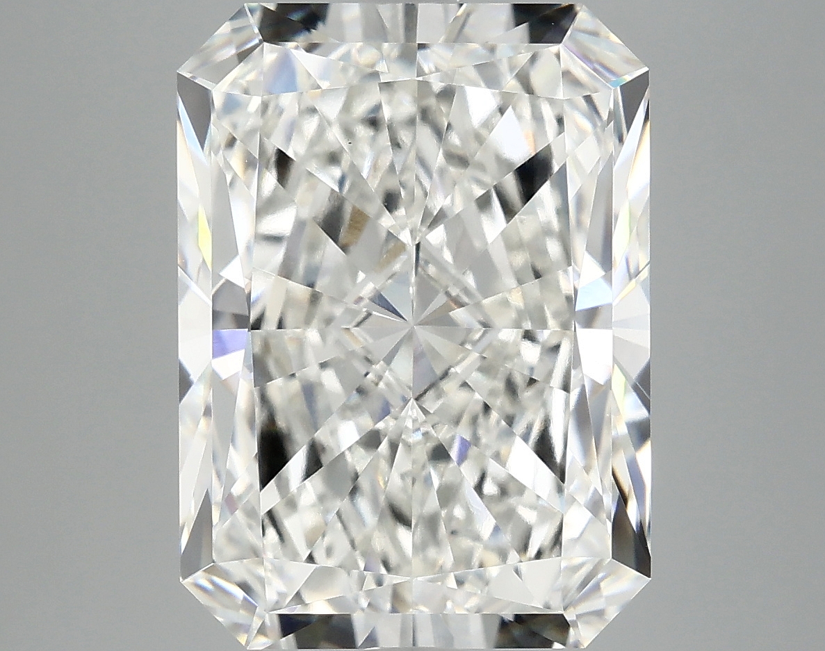 8.07 CT Radiant Diamond