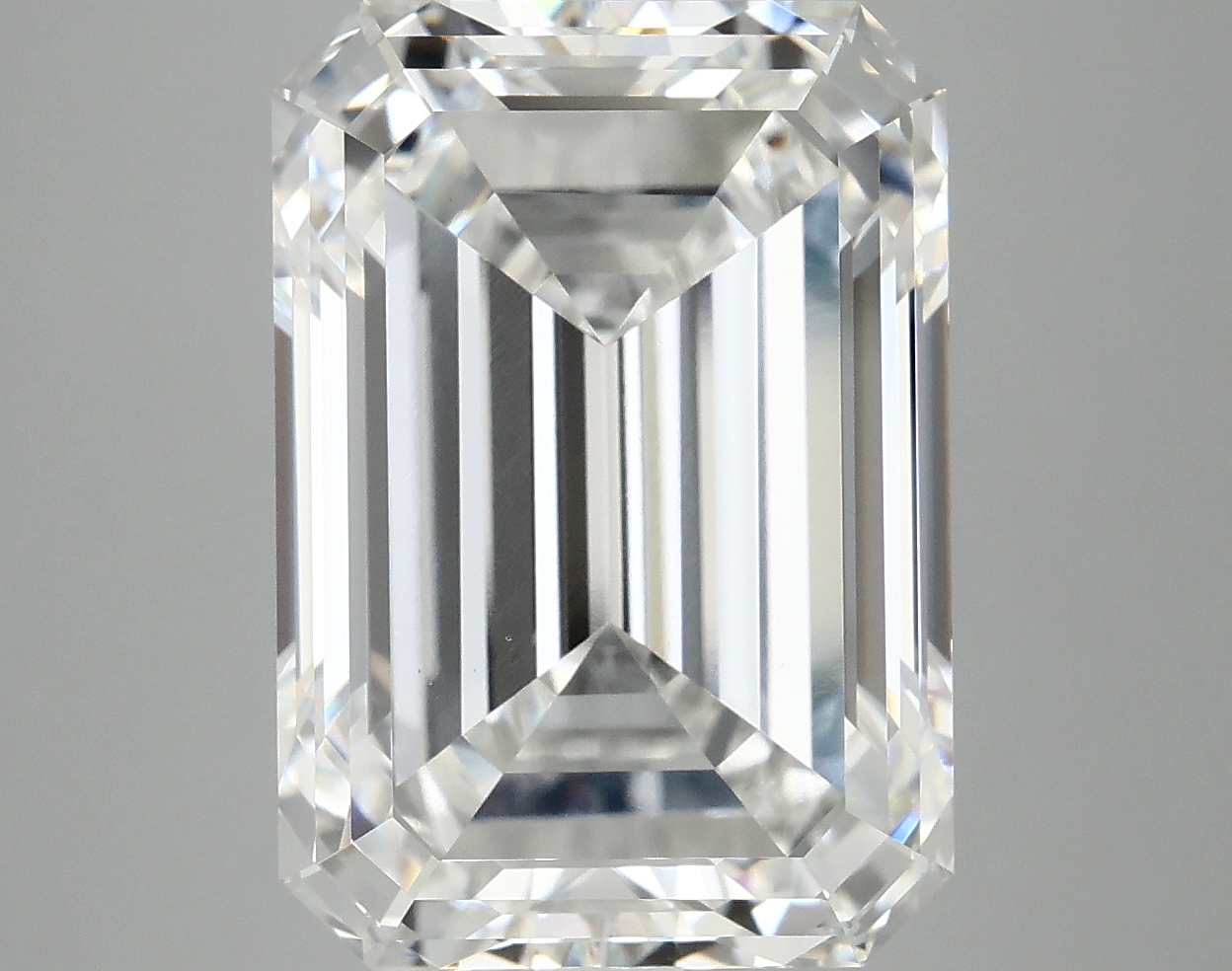 9.04 CT Emerald Diamond