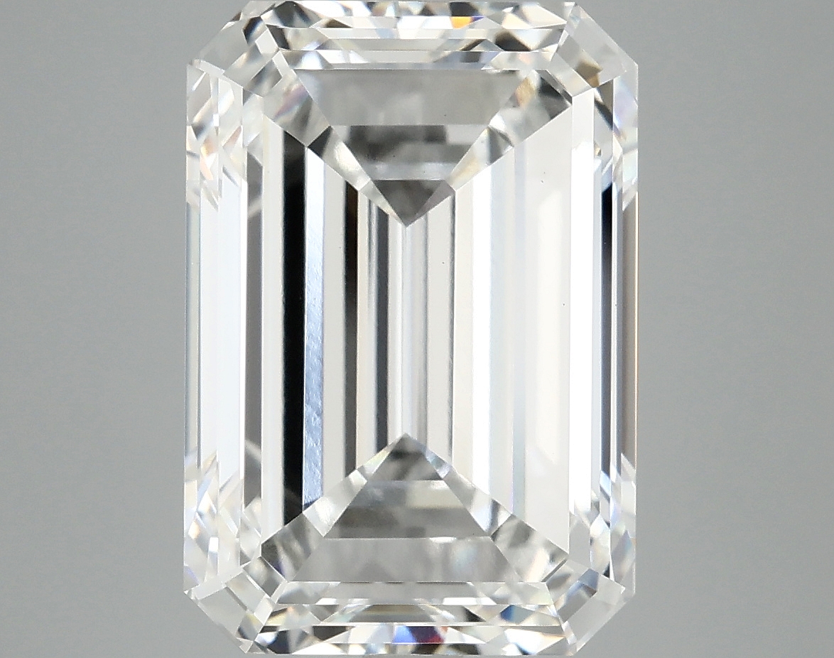 8.21 CT Emerald Diamond